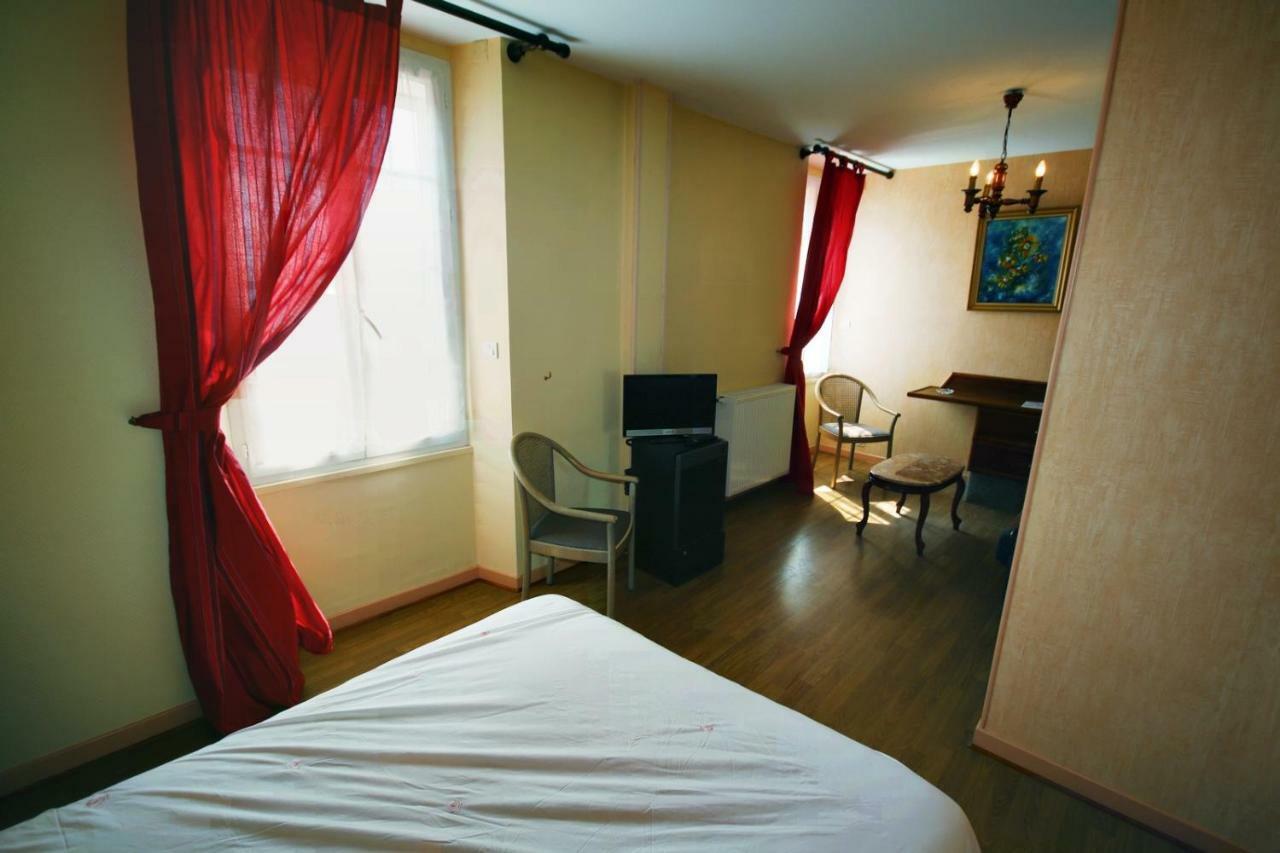 Les Messageries Hotel Saint-Flour  Værelse billede