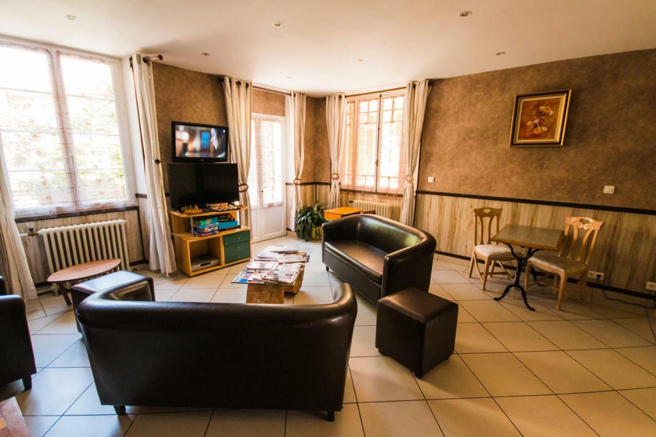 Les Messageries Hotel Saint-Flour  Eksteriør billede
