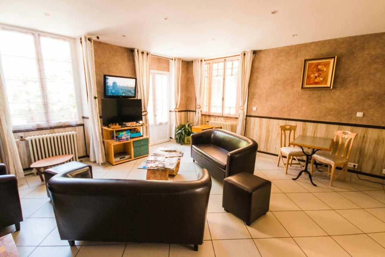 Les Messageries Hotel Saint-Flour  Eksteriør billede